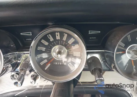 1961 Ford Thunderbird из США, поврежденный, VIN 1Y712146808